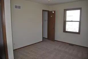 521 S Railroad St, Montgomery, IL 60538 - Photo 9