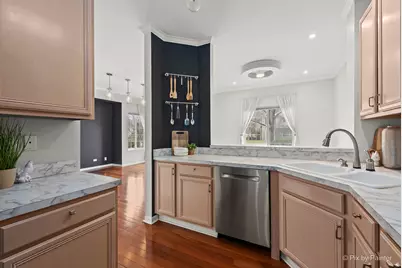 350 Windsor Court #B, South Elgin, IL 60177 - Photo 11