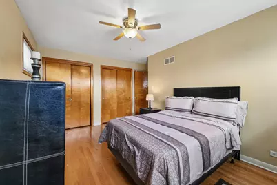 [Address not provided], Oak Lawn, IL 60453 - Photo 11