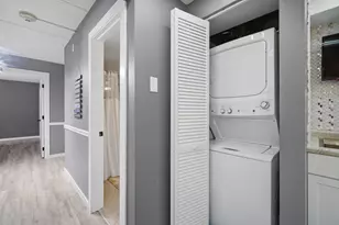 110 Klein Creek Ct, Carol Stream, IL 60188 - Photo 7