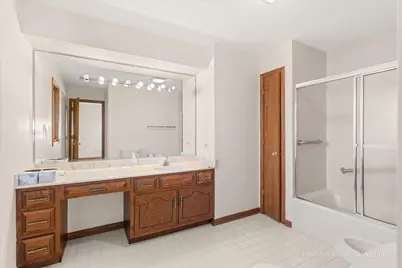 11008 84th Place, Willow Springs, IL 60480 - Photo 15