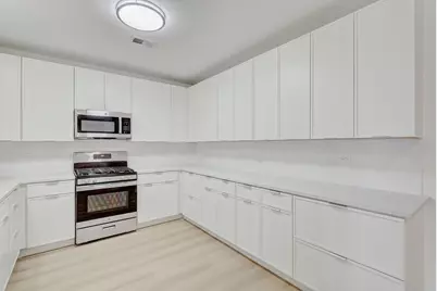 9201 Milwaukee Avenue N #407, Niles, IL 60714 - Photo 7