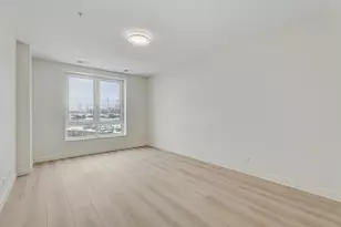 9201 Milwaukee Ave N, Niles, IL 60714 - Photo 11