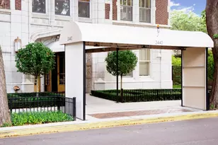 2440 N Lakeview Ave, Chicago, IL 60614 - Photo 35