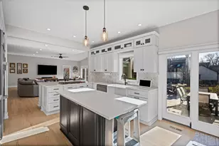 2005 N Woodland Ln, Arlington Heights, IL 60004 - Photo 11