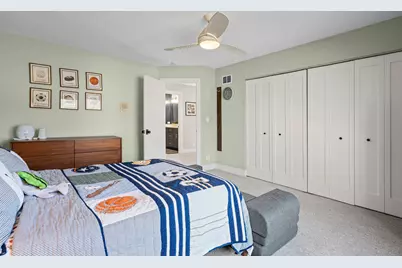 2005 N Woodland Lane, Arlington Heights, IL 60004 - Photo 21