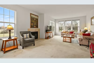 2311 Hazeltime Drive, Vernon Hills, IL 60061 - Photo 9