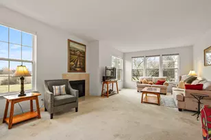 2311 Hazeltime Dr, Vernon Hills, IL 60061 - Photo 9