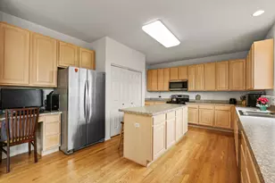 2311 Hazeltime Dr, Vernon Hills, IL 60061 - Photo 13