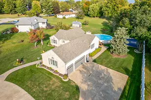 6843 Red Oak Ln, Garden Prairie, IL 61038 - Photo 9