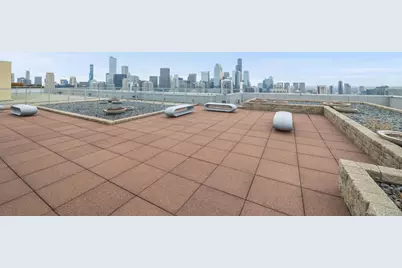 500 W Superior Street #1306, Chicago, IL 60654 - Photo 21