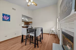 362 Chaparral Ct, Elgin, IL 60120 - Photo 13