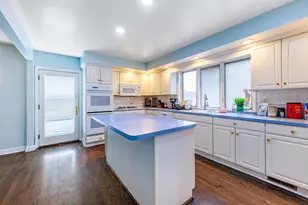 8009 S Kolin Ave, Chicago, IL 60652 - Photo 3