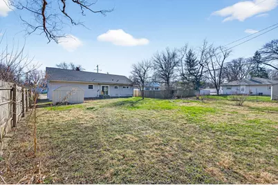 816 W College Avenue, Normal, IL 61761 - Photo 39