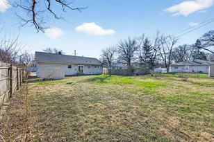 816 W College Ave, Normal, IL 61761 - Photo 39