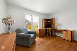 840 N Center St, Naperville, IL 60563 - Photo 15
