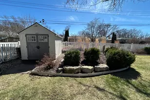 430 26th Ave, East Moline, IL 61244 - Photo 15