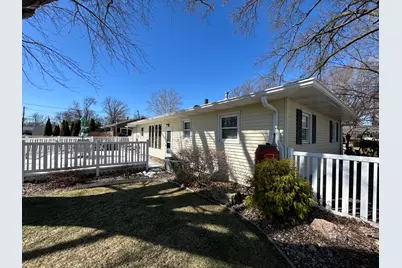 430 26th Avenue, East Moline, IL 61244 - Photo 9