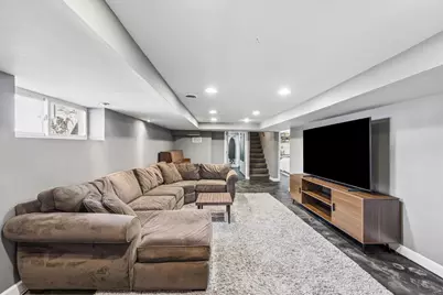 293 N Illinois Street, Elmhurst, IL 60126 - Photo 13