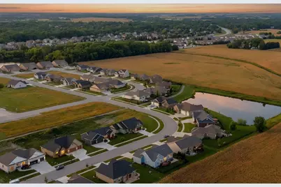 2235 Wickford Lane, Sycamore, IL 60178 - Photo 5