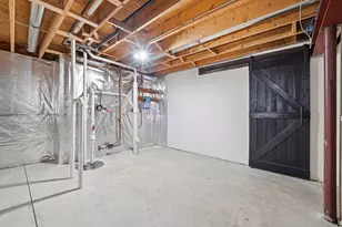 2235 Wickford Ln, Sycamore, IL 60178 - Photo 29