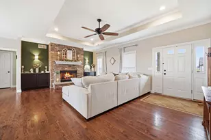 2235 Wickford Ln, Sycamore, IL 60178 - Photo 15