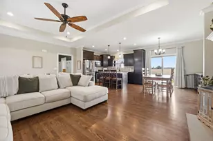 2235 Wickford Ln, Sycamore, IL 60178 - Photo 7