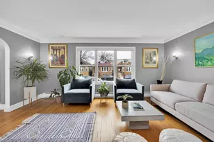 5537 W Melrose St, Chicago, IL 60641 - Photo 3