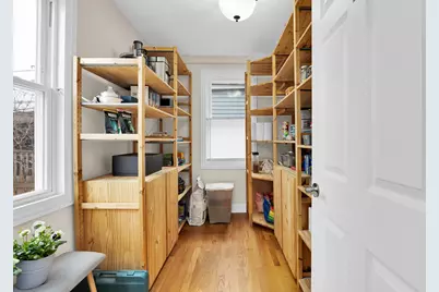 5537 W Melrose Street, Chicago, IL 60641 - Photo 11