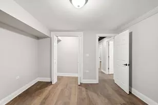 8418 S Essex Ave, Chicago, IL 60617 - Photo 41