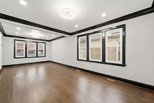 8418 S Essex Ave, Chicago, IL 60617 - Photo 7