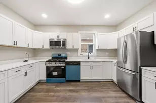 8418 S Essex Ave, Chicago, IL 60617 - Photo 19