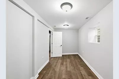 8418 S Essex Avenue, Chicago, IL 60617 - Photo 39