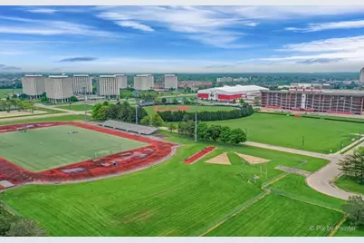 1499 Stonefield Drive, Dekalb, IL 60115 - Photo 29