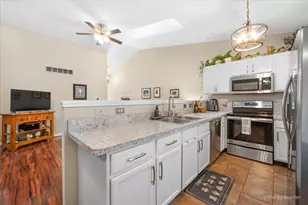 1499 Stonefield Dr, Dekalb, IL 60115 - Photo 9