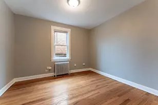 3908 W Montrose Ave, Chicago, IL 60618 - Photo 9