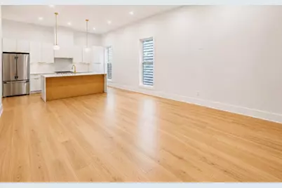 3644 W Cornelia Avenue #1, Chicago, IL 60618 - Photo 3