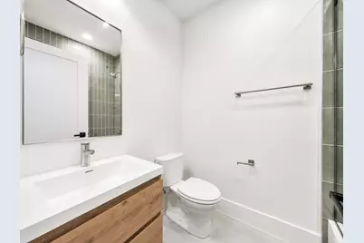 3644 W Cornelia Avenue #1, Chicago, IL 60618 - Photo 5