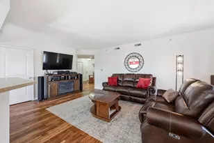 [Address not provided], Elk Grove Village, IL 60007 - Photo 5