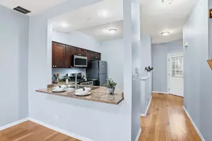 359 Glen Leven Ct, Schaumburg, IL 60194 - Photo 9