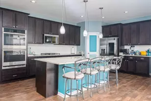 303 Owen Ct, Oswego, IL 60543 - Photo 5