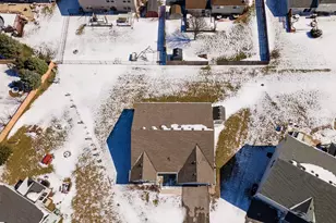 303 Owen Ct, Oswego, IL 60543 - Photo 35