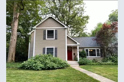 210 Woodward Avenue, Geneva, IL 60134 - Photo 1