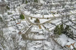 1129 N Cumberland Circle, McHenry, IL 60050 - Photo 39