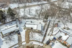 1129 N Cumberland Circle, McHenry, IL 60050 - Photo 43