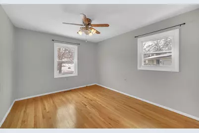 1129 N Cumberland Circle, McHenry, IL 60050 - Photo 23