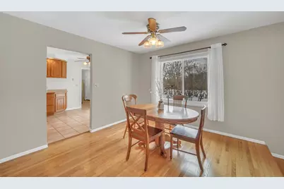 1129 N Cumberland Circle, McHenry, IL 60050 - Photo 9