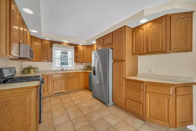 1129 N Cumberland Circle, McHenry, IL 60050 - Photo 11