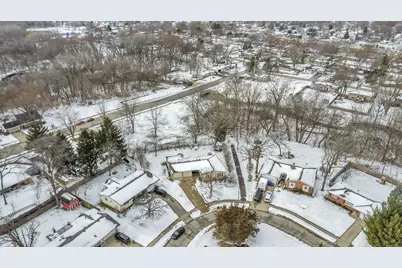 1129 N Cumberland Circle, McHenry, IL 60050 - Photo 35