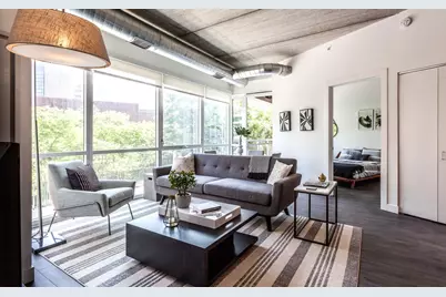 1590 Elmwood Avenue #304, Evanston, IL 60201 - Photo 3